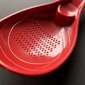 Plastic Spoon Grater