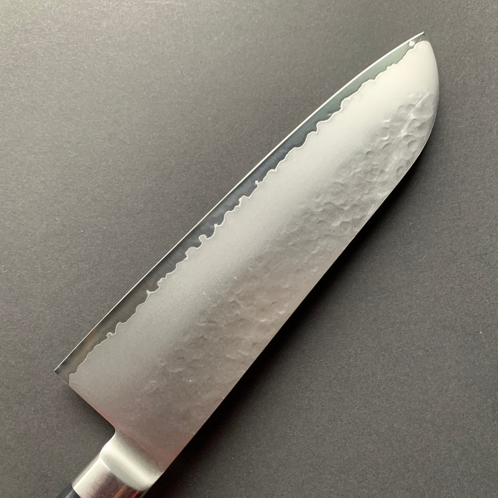 Santoku Knife, VG5 Stainless Steel, Tsuchime finish - Sakai Kikumori