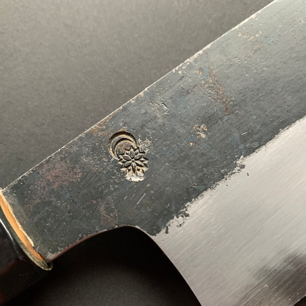 Nakiri Knife, Shirogami 2 with iron cladding, Kurouchi finish, Kikuzuki Kuro range - Sakai Kikumori