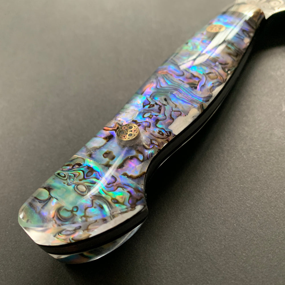 Santoku knife, SG2 powder steel, Damascus finish, Western style Abalone handle - Nigara